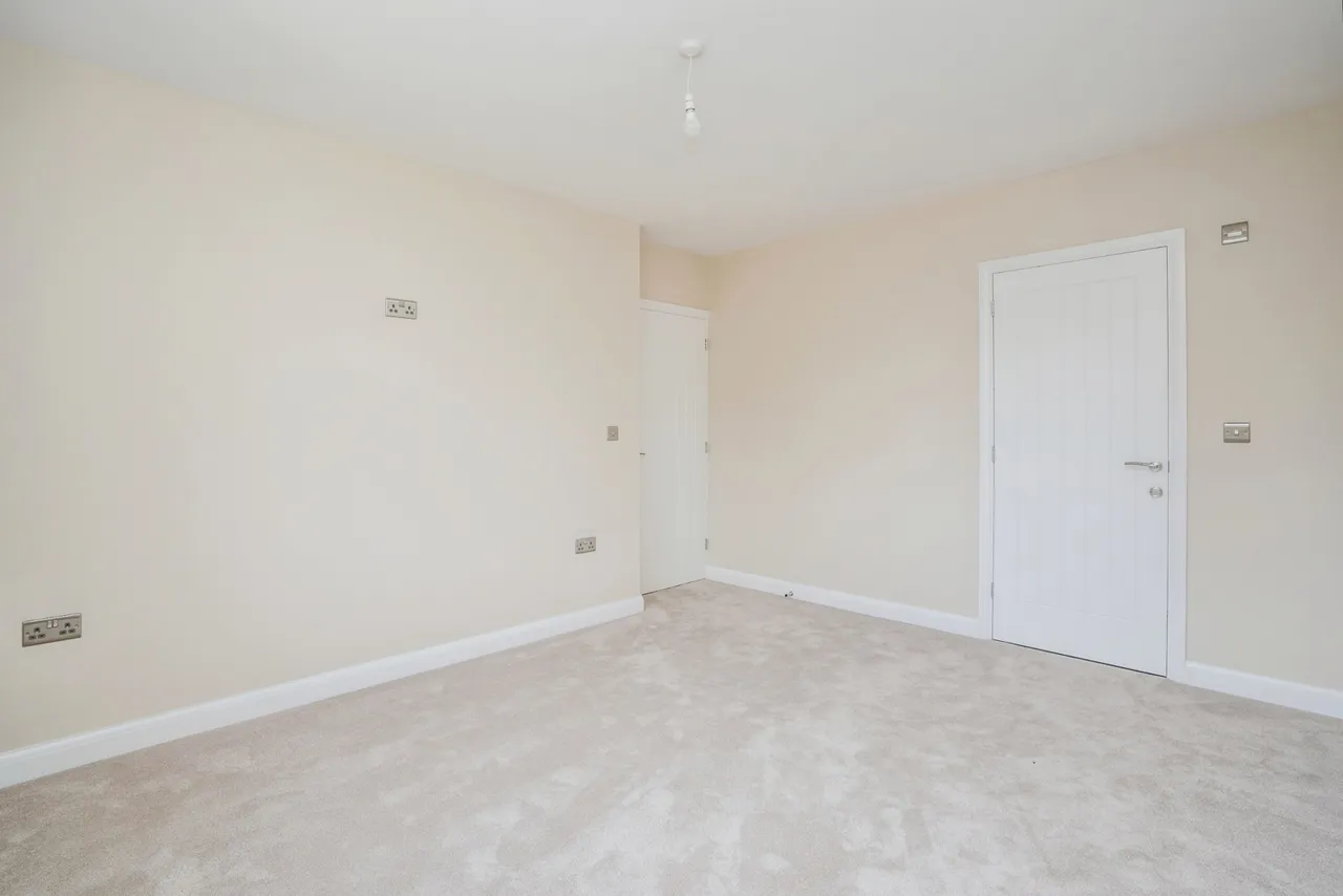 Orchard Close, Bosham, PO18, photo 18