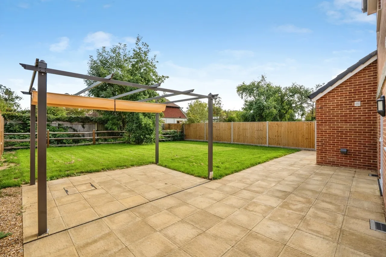 Orchard Close, Bosham, PO18, photo 19