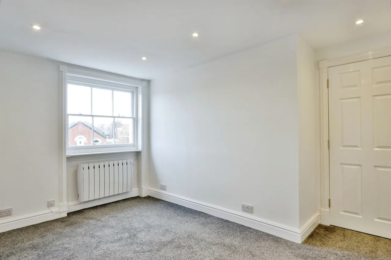 High Street, Poole, BH15, photo 6