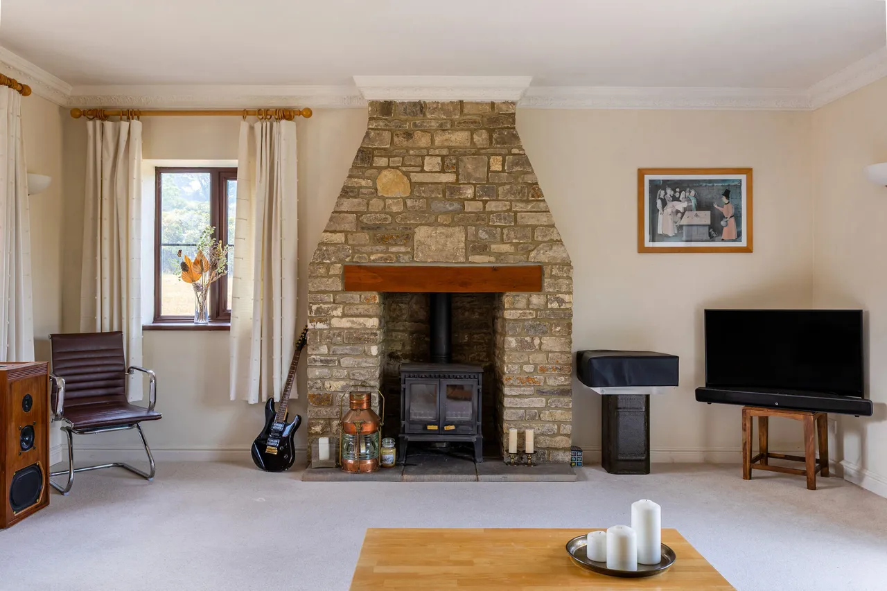 Pucklechurch Road, Hinton, SN14, photo 10