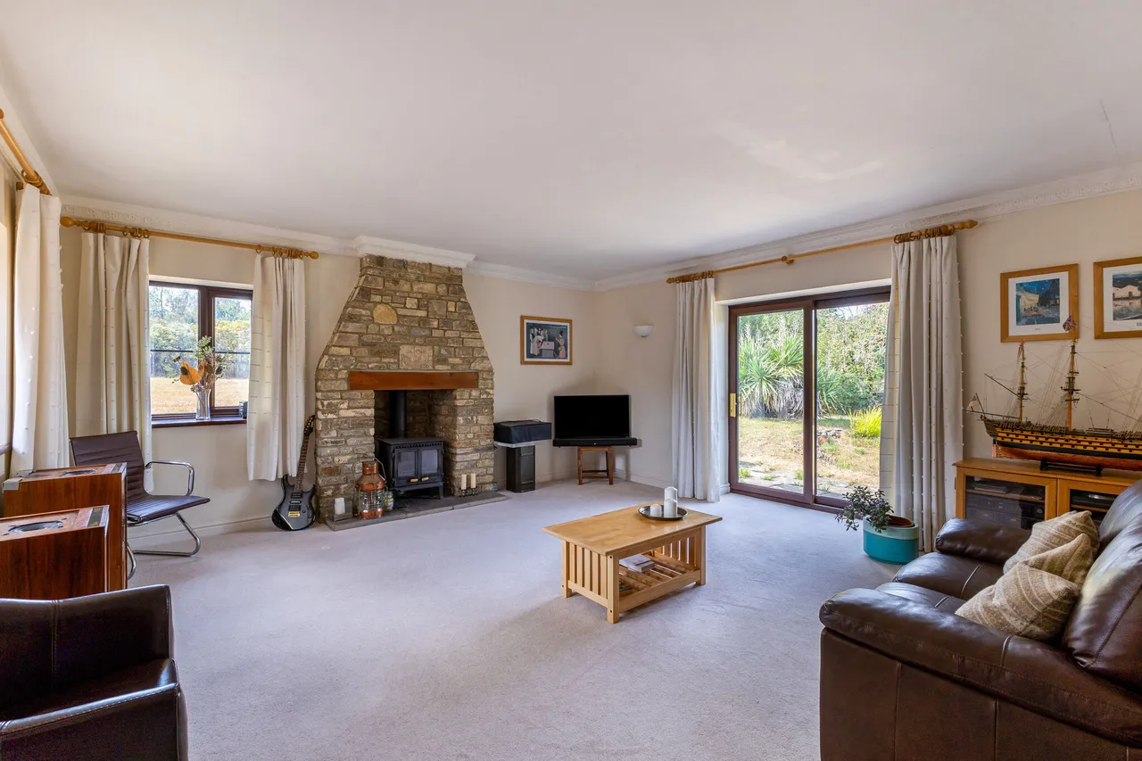 Pucklechurch Road, Hinton, SN14, photo 3