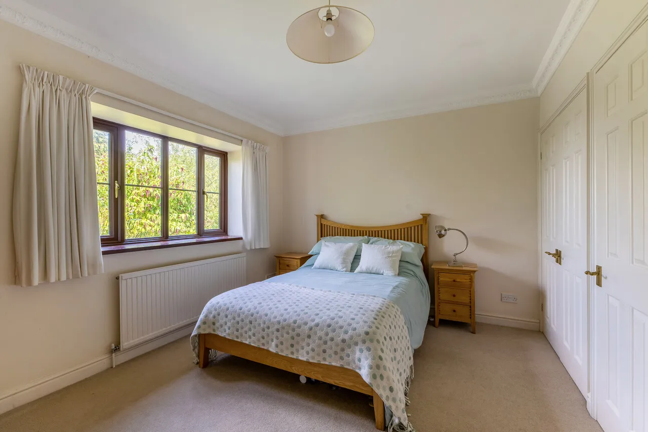 Pucklechurch Road, Hinton, SN14, photo 7