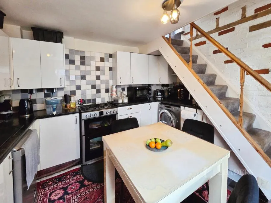 Church Road, Bishopstoke, SO50, photo 3