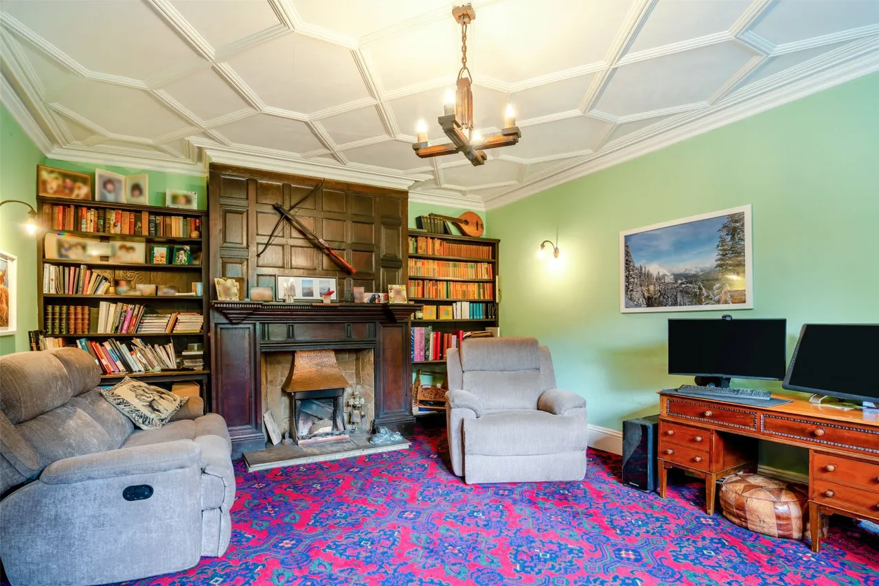 Halifax Road, Calderdale, HD6, photo 8