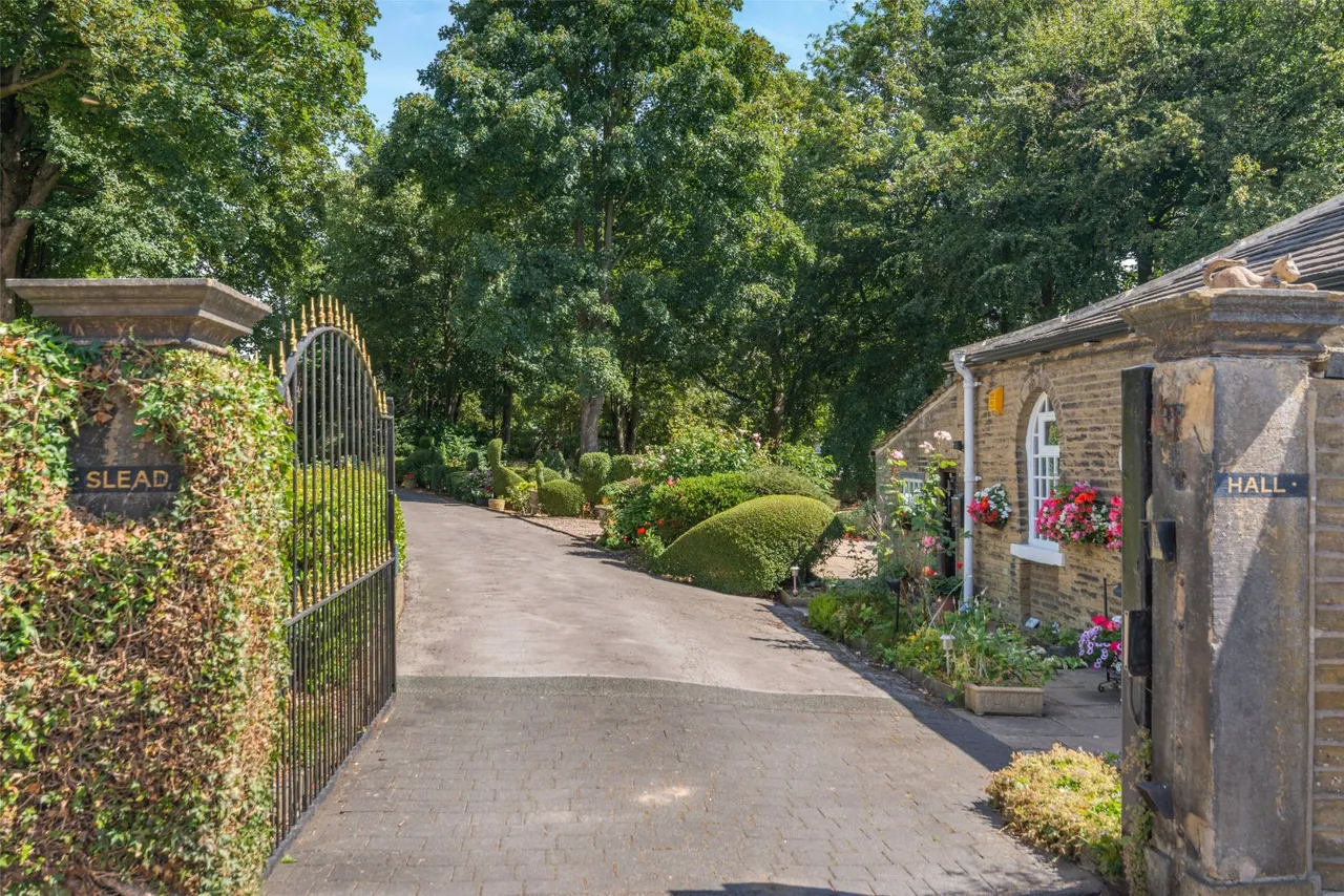 Halifax Road, Calderdale, HD6, photo 30