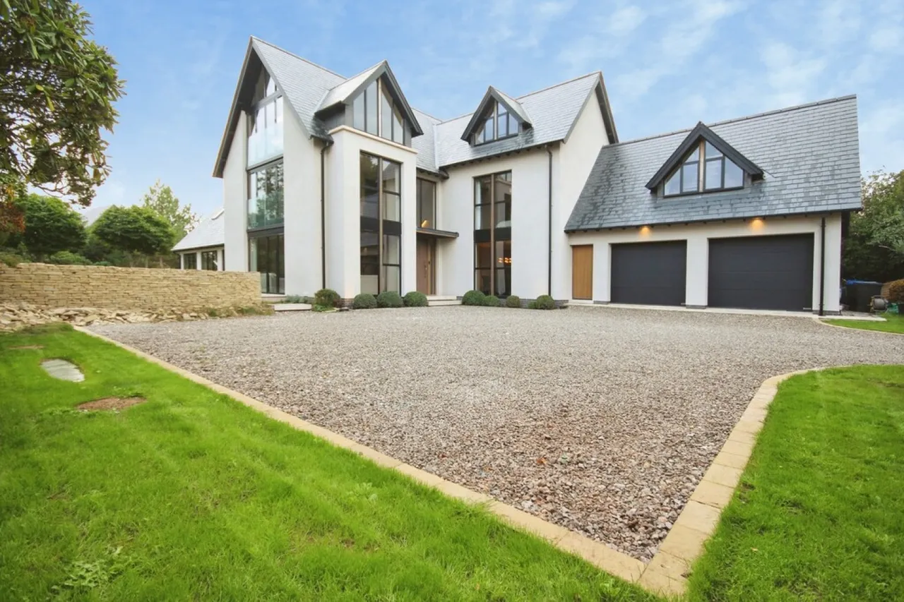 Red Lane, Burton Green, CV8, photo 4