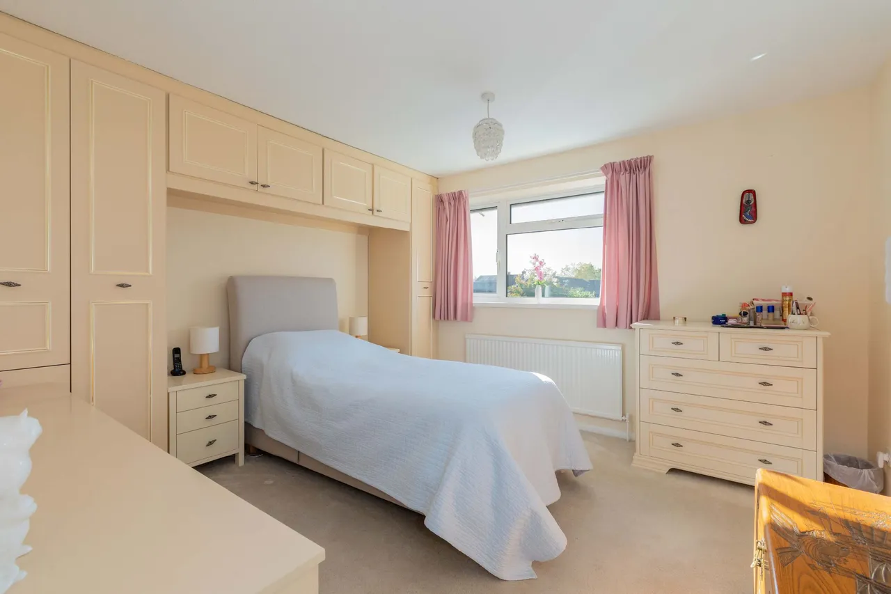 Avondale, Cranbrook Drive, Maidenhead, Berkshire, photo 10
