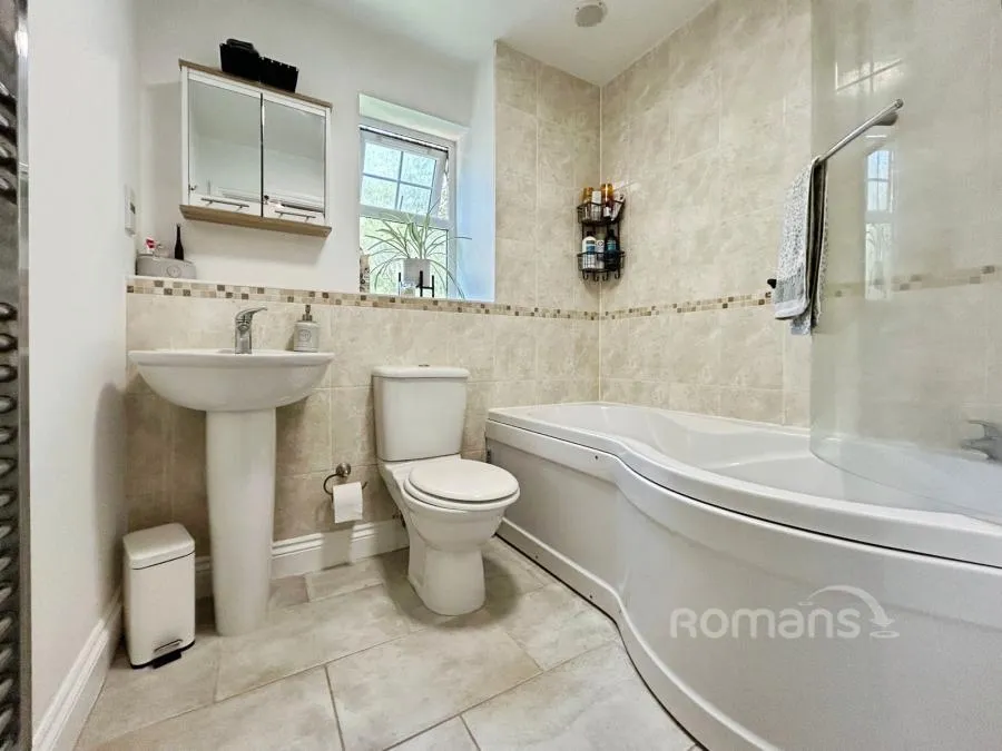 Waleron Road, Fleet, GU51, photo 8
