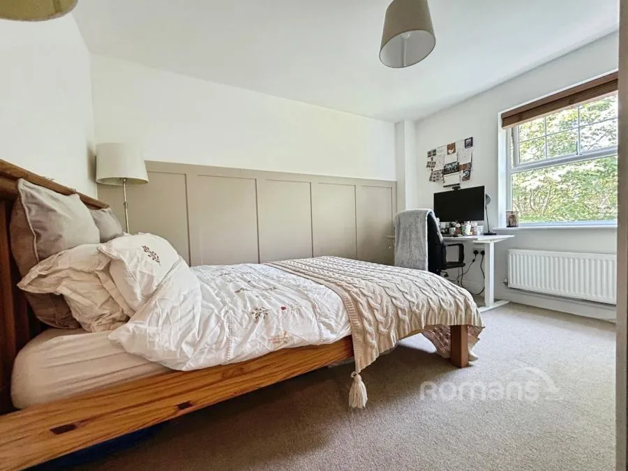 Waleron Road, Fleet, GU51, photo 9