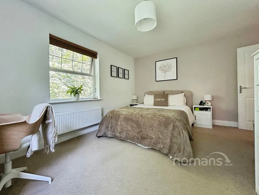 Waleron Road, Fleet, GU51, photo 13