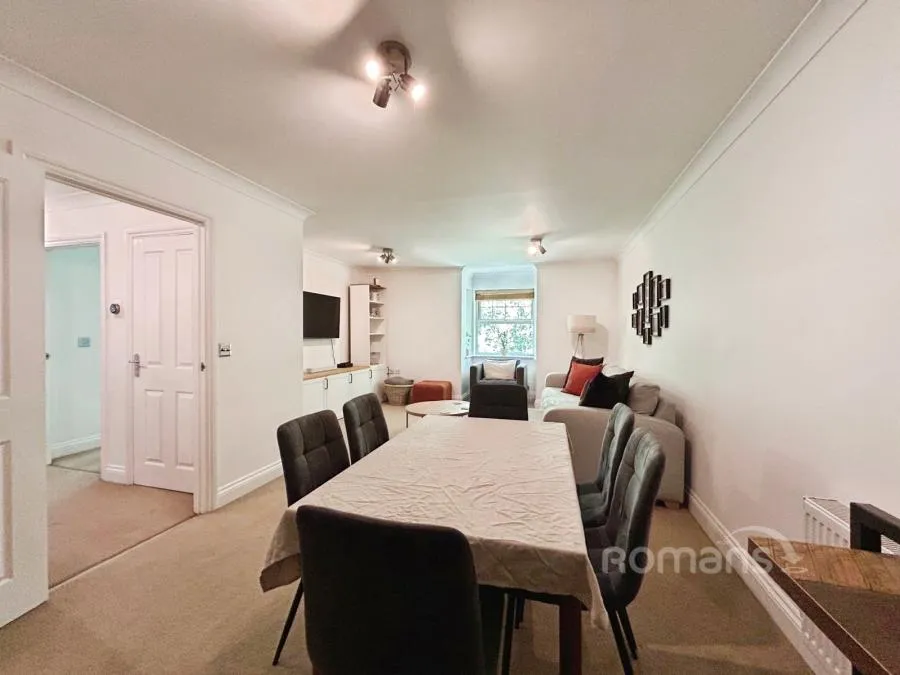 Waleron Road, Fleet, GU51, photo 6