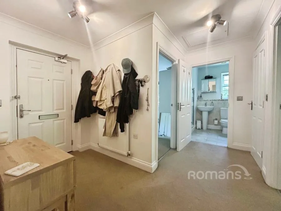 Waleron Road, Fleet, GU51, photo 12