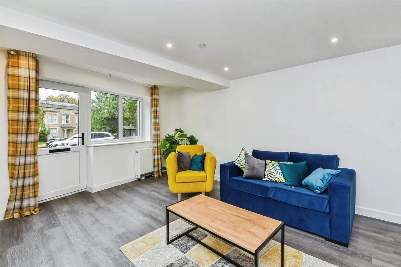 Vallis Road, Frome, BA11, photo 17