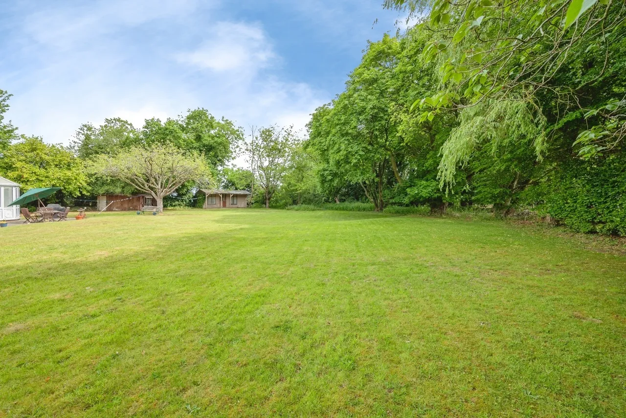 Carr Lane, Roughton, NR11, photo 20