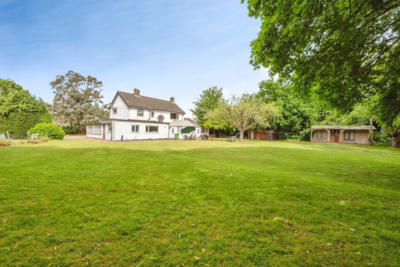 Carr Lane, Roughton, NR11, photo 21