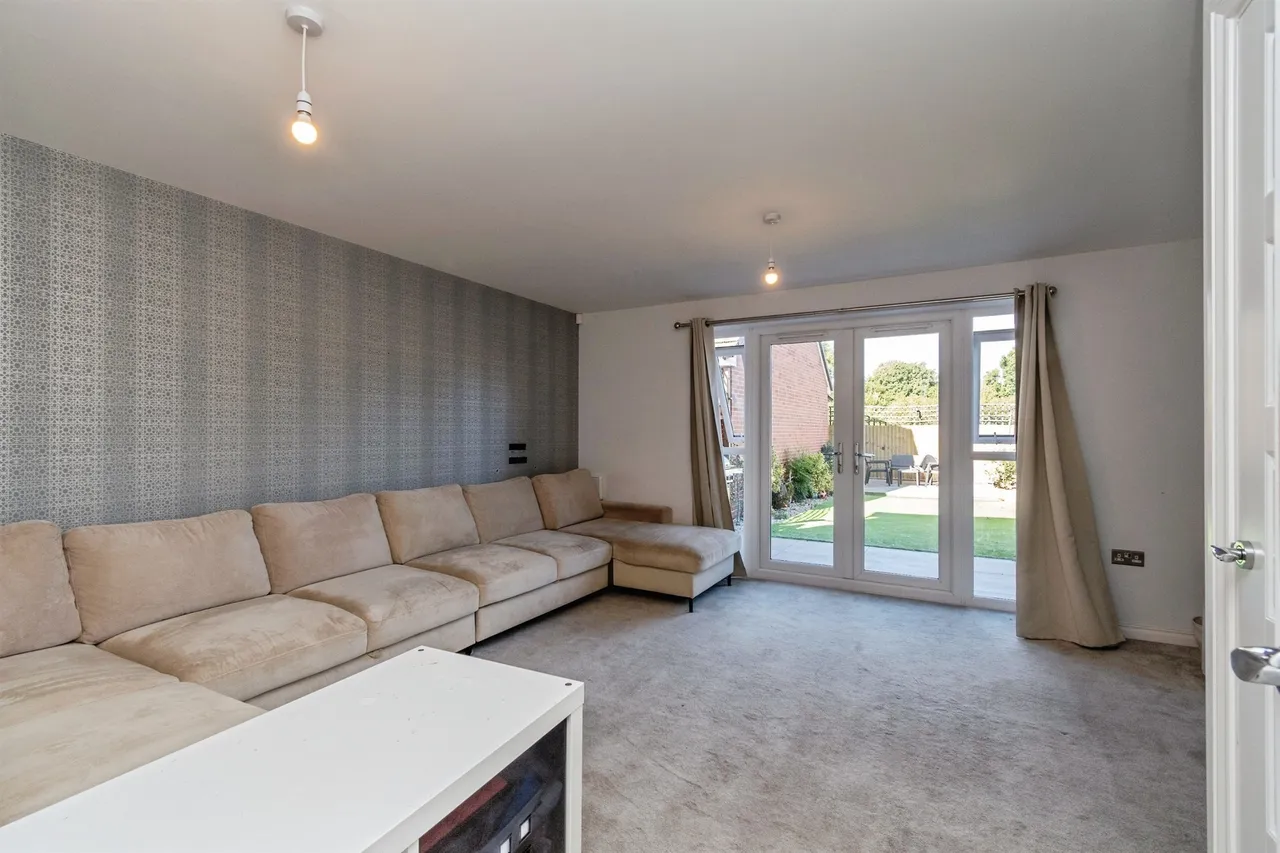 Centenary Lane, Wednesbury, WS10, photo 4
