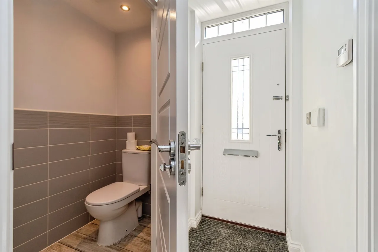 Centenary Lane, Wednesbury, WS10, photo 8