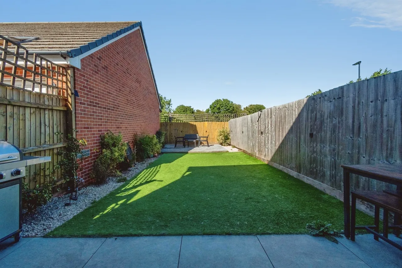 Centenary Lane, Wednesbury, WS10, photo 3