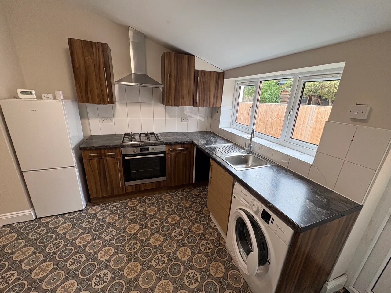 Holdenhurst Avenue, Finchley, London, N12 0JB, photo 8