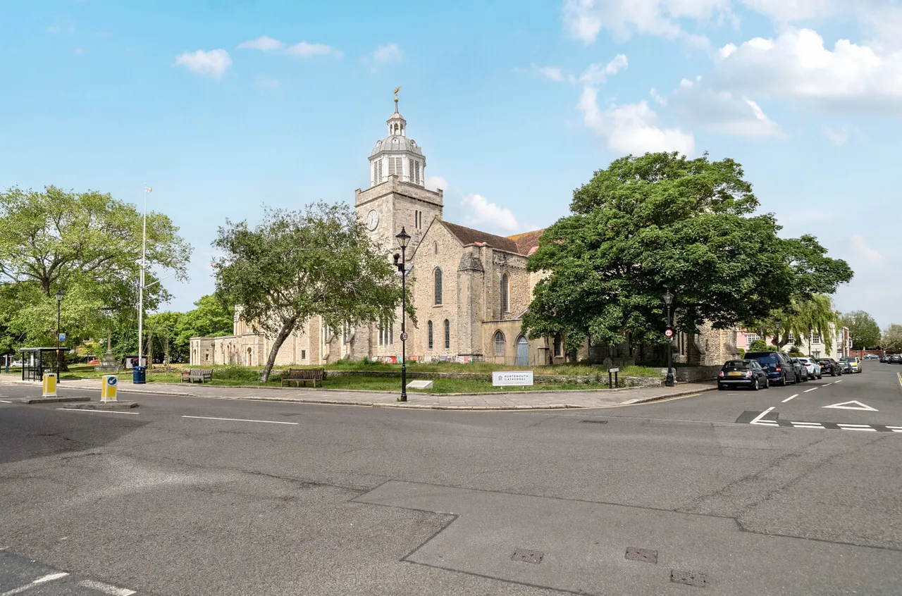 St. Thomas's Street, Old Portsmouth, PO1, photo 15