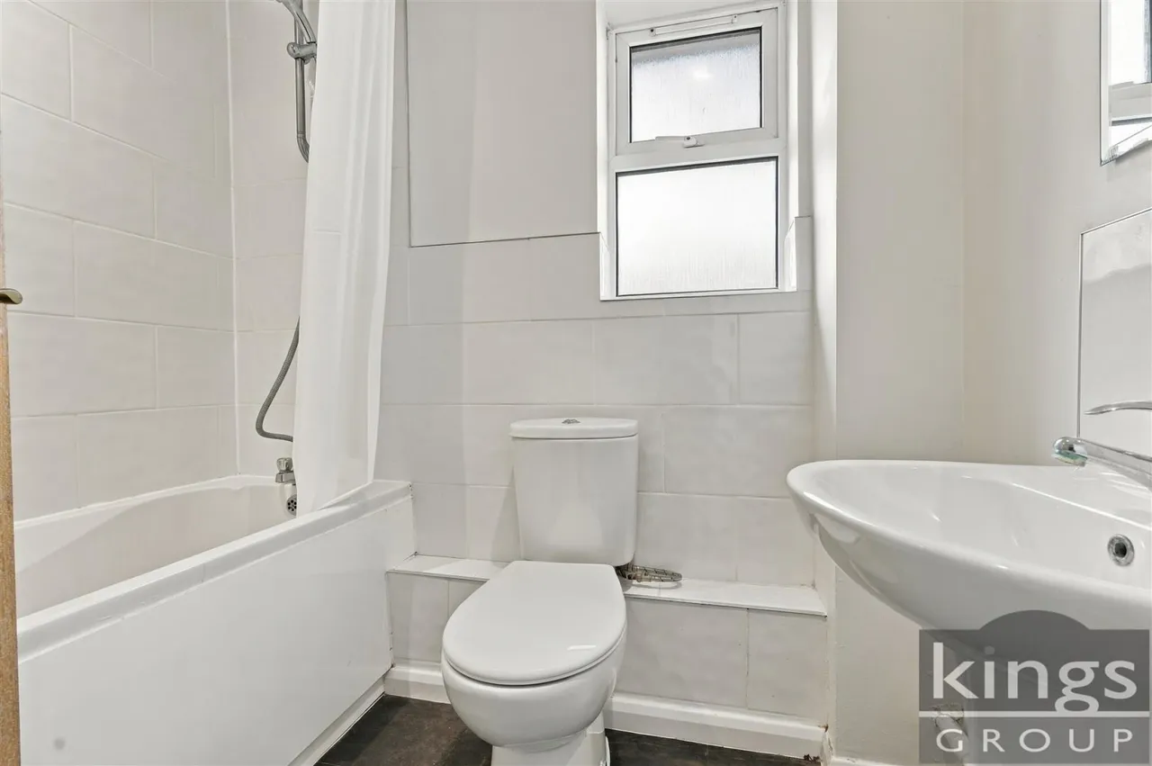 Wedgewood Drive, Harlow, photo 13