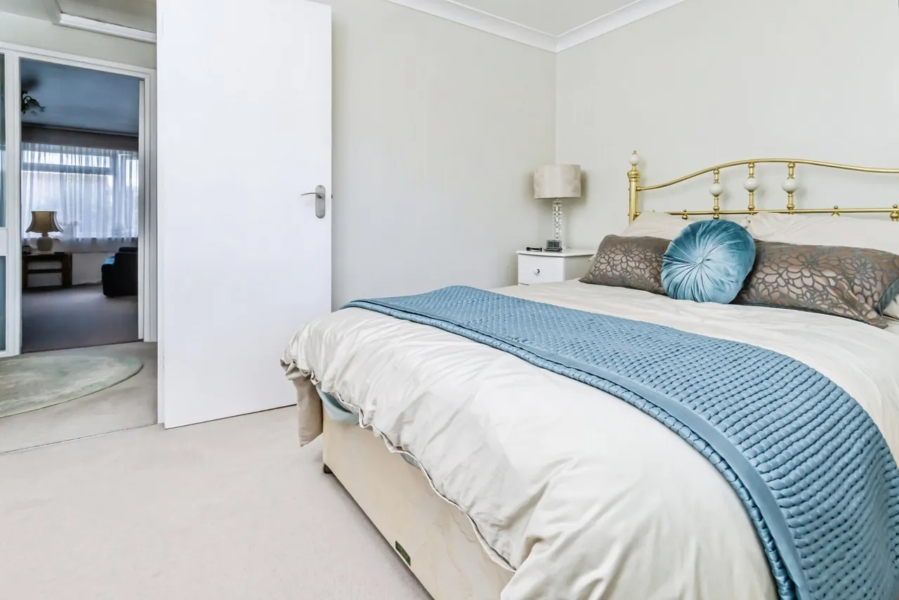 Inglewood, Pixton Way, Croydon, CR0, photo 9