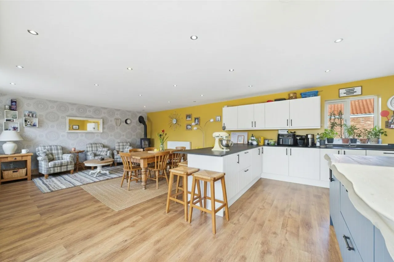North End, Goxhill, DN19, photo 9