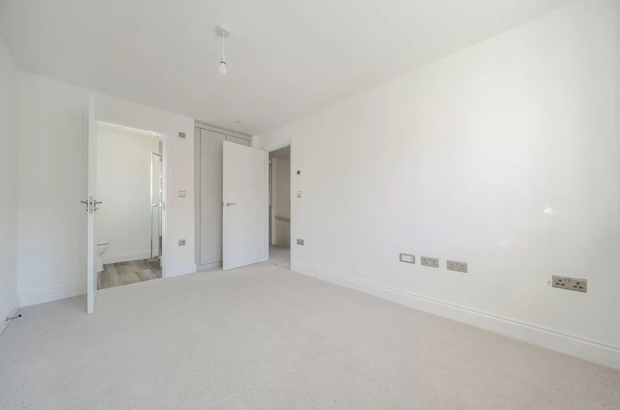 Angmering, BN16, photo 15