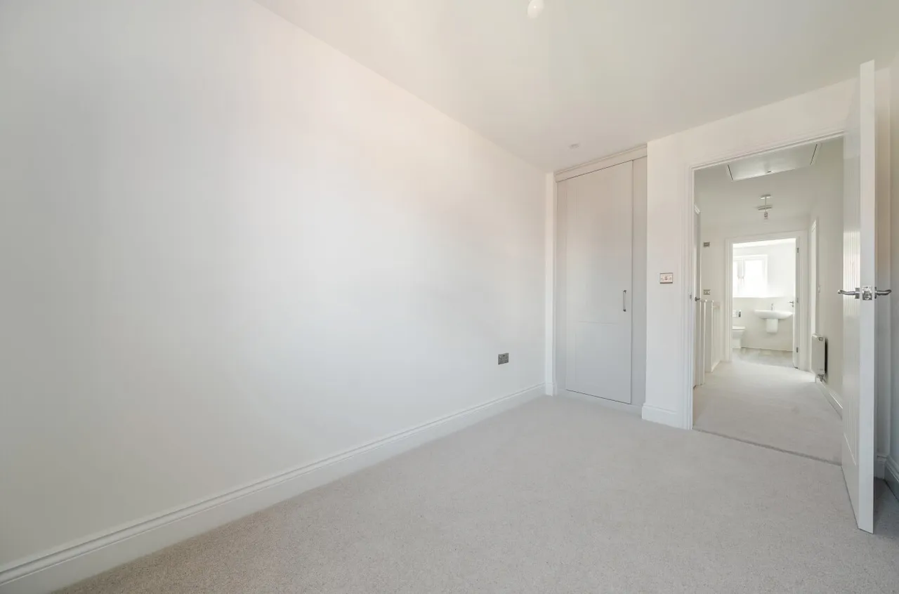 Angmering, BN16, photo 11