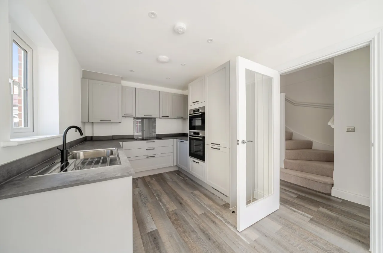 Angmering, BN16, photo 3