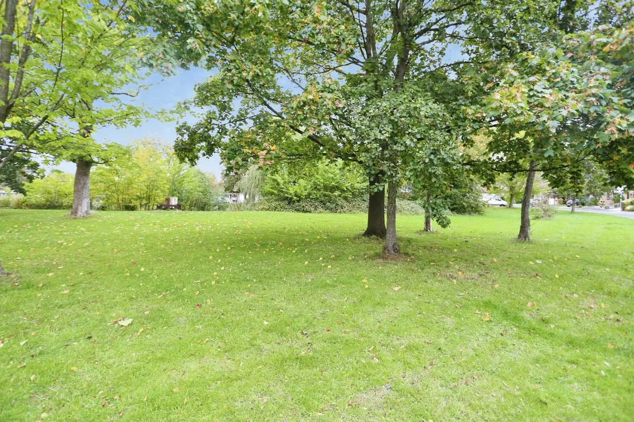 Bluestone Drive, Heaton Mersey, SK4, photo 9