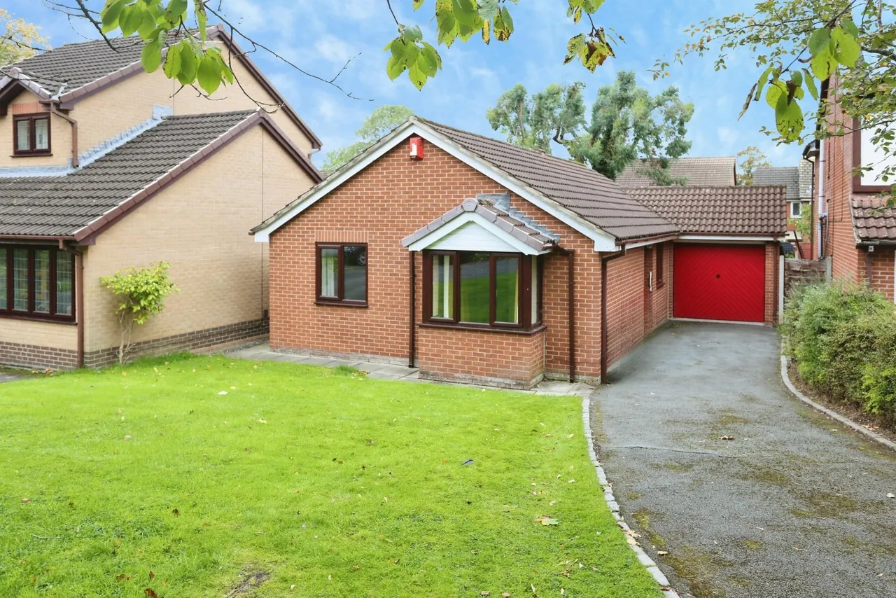 3 bed house for sale, Bluestone Drive, Heaton Mersey, SK4