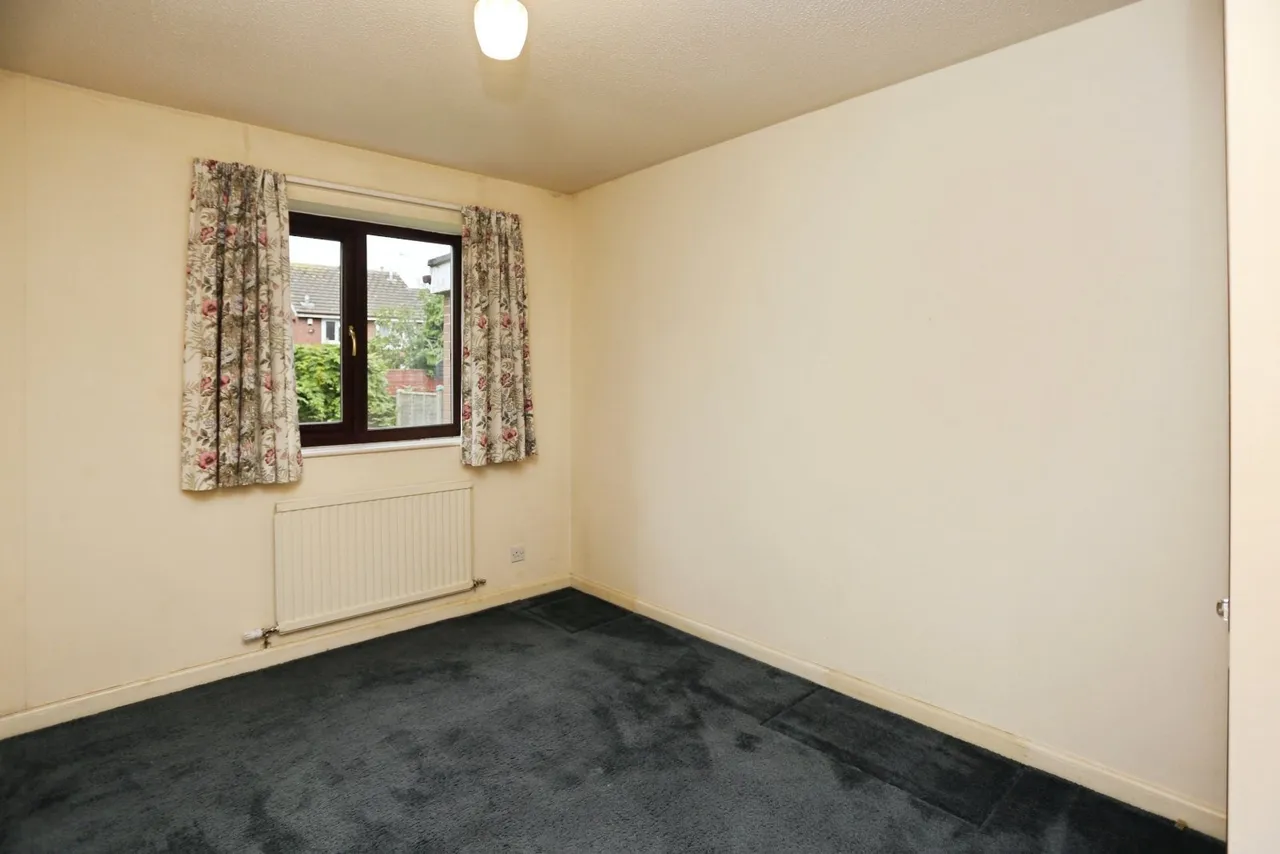 Bluestone Drive, Heaton Mersey, SK4, photo 6