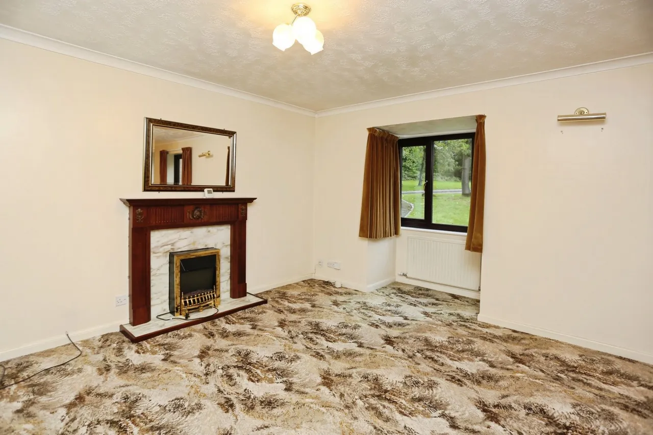 Bluestone Drive, Heaton Mersey, SK4, photo 17