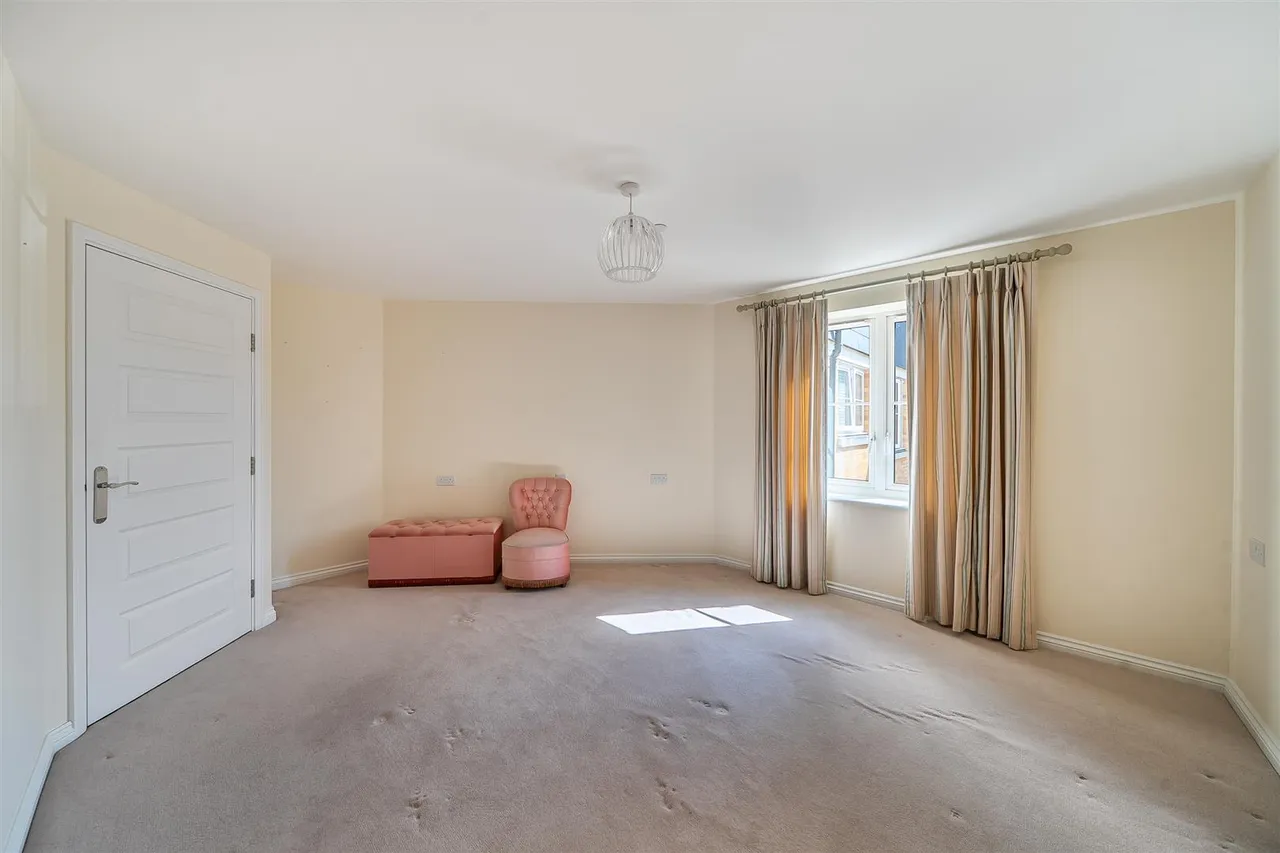 Westgate, Cowbridge, CF71, photo 7