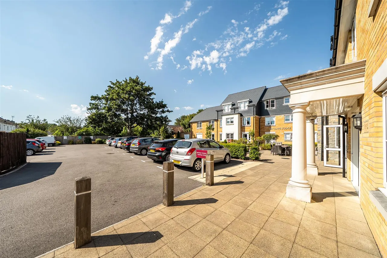 Westgate, Cowbridge, CF71, photo 15