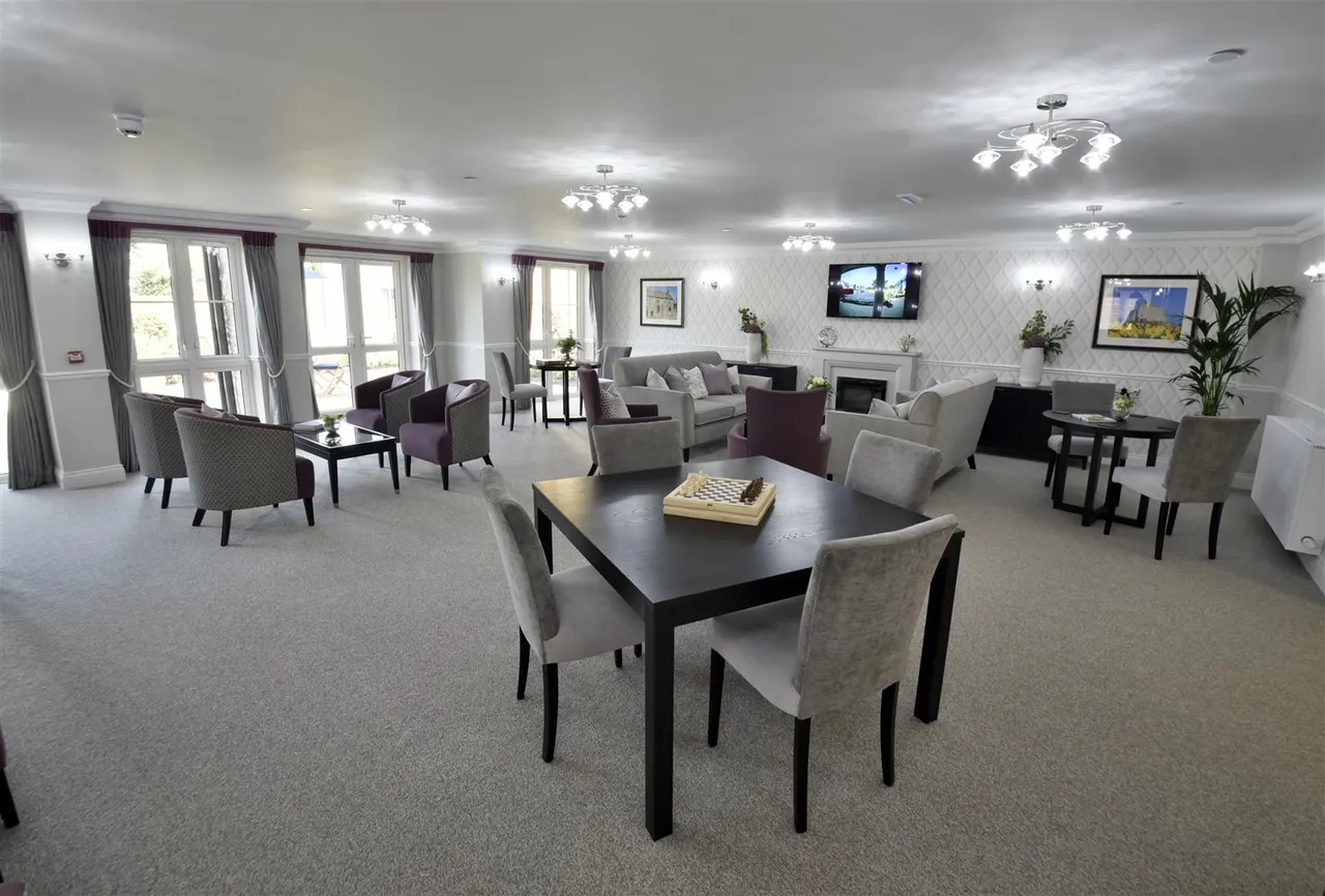 Westgate, Cowbridge, CF71, photo 14
