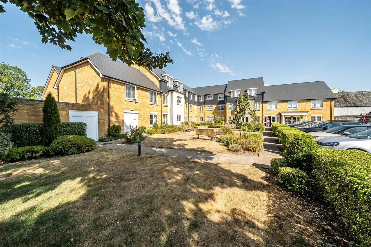 Westgate, Cowbridge, CF71, photo 16