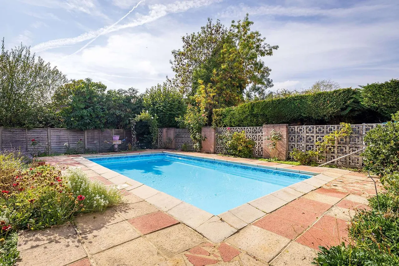 Wych Hill Lane, Woking, GU22, photo 21