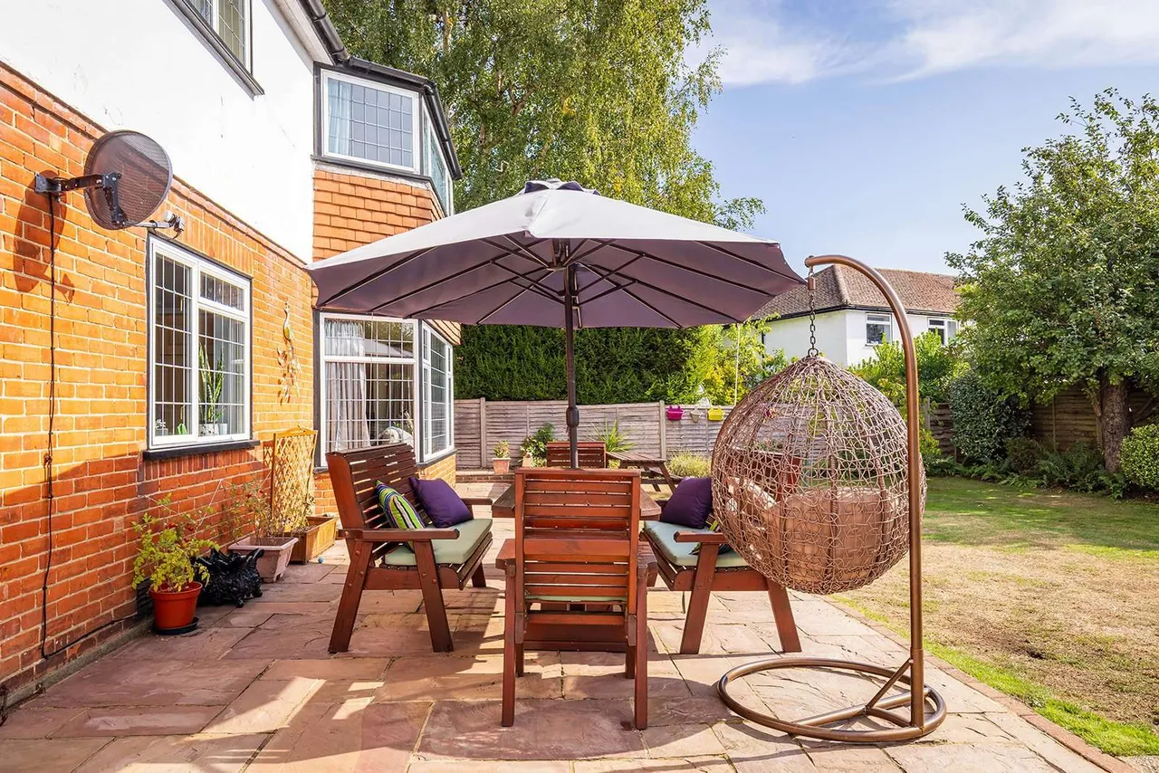 Wych Hill Lane, Woking, GU22, photo 18
