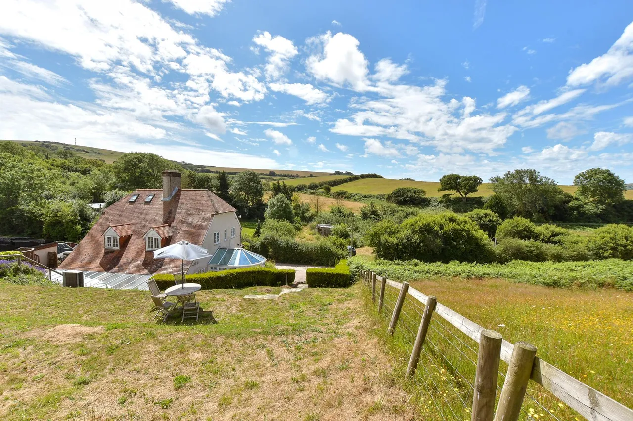 Godshill, PO38, photo 16