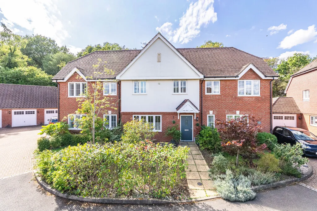 5 bed house for sale, Woodlands Close, Dorking, RH4
