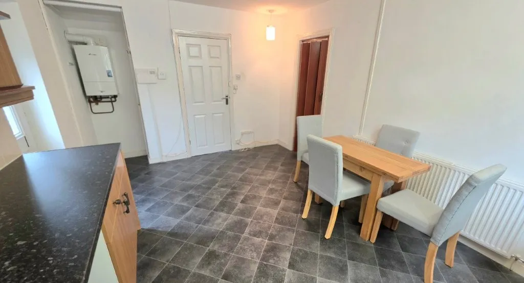 Sunnyside Road, Droylsden, M43, photo 8