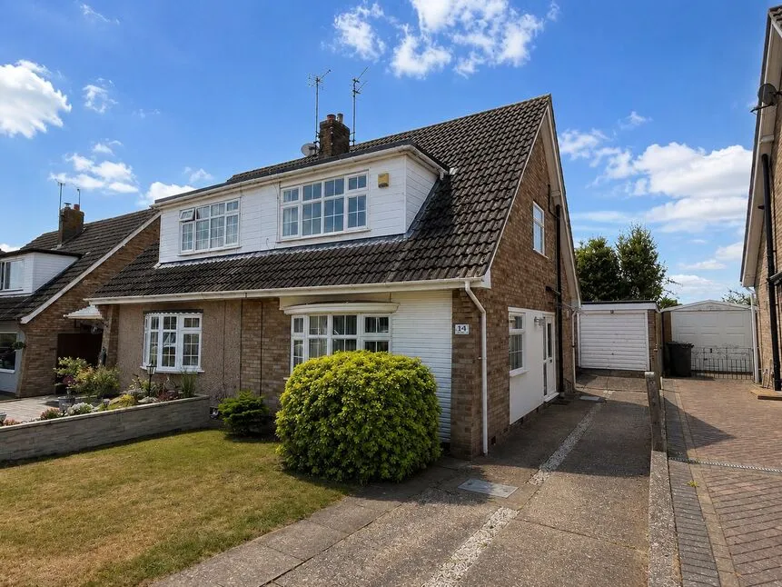 3 bed house for sale, Tamar Road, Bulkington, CV12