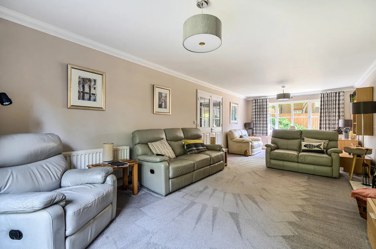 Mytchett Road, Mytchett, Camberley, Surrey, GU16 6AJ, photo 10