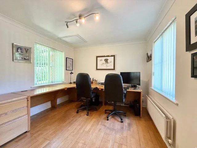 Mytchett Road, Mytchett, Camberley, Surrey, GU16 6AJ, photo 12