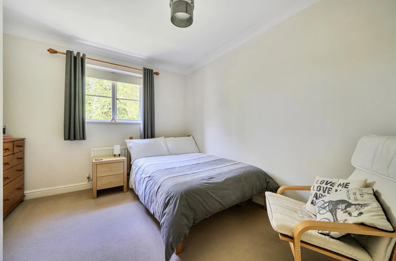 Mytchett Road, Mytchett, Camberley, Surrey, GU16 6AJ, photo 19