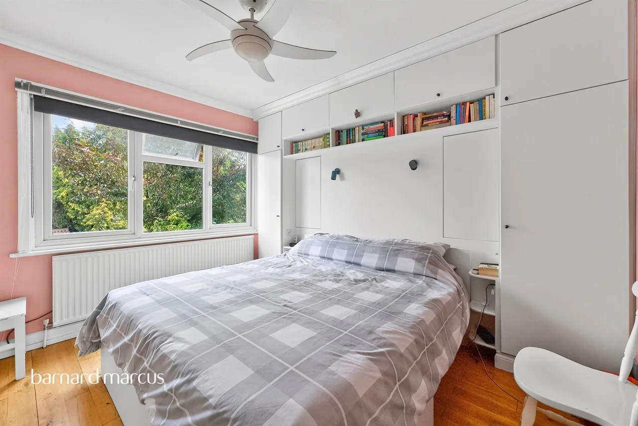 Fernwood Crescent, London, N20, photo 5