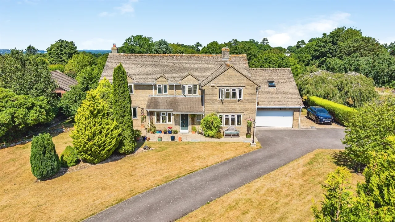 5 bed house for sale — Wellhead Drove, Westbury