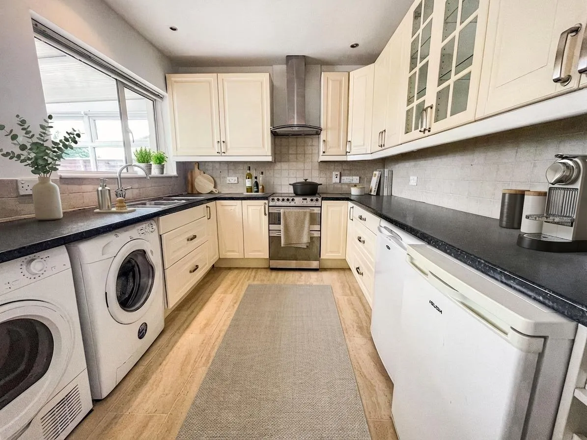 Largymore Drive, Lisburn, BT27, photo 5